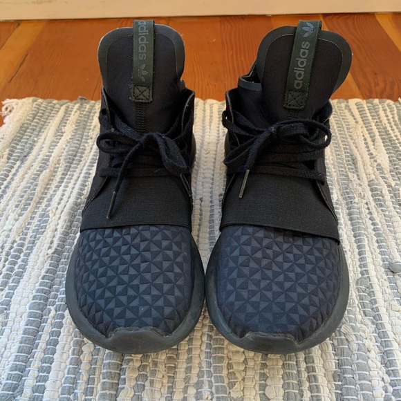 adidas tubular defiant all black